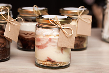 Cakes baked in jars